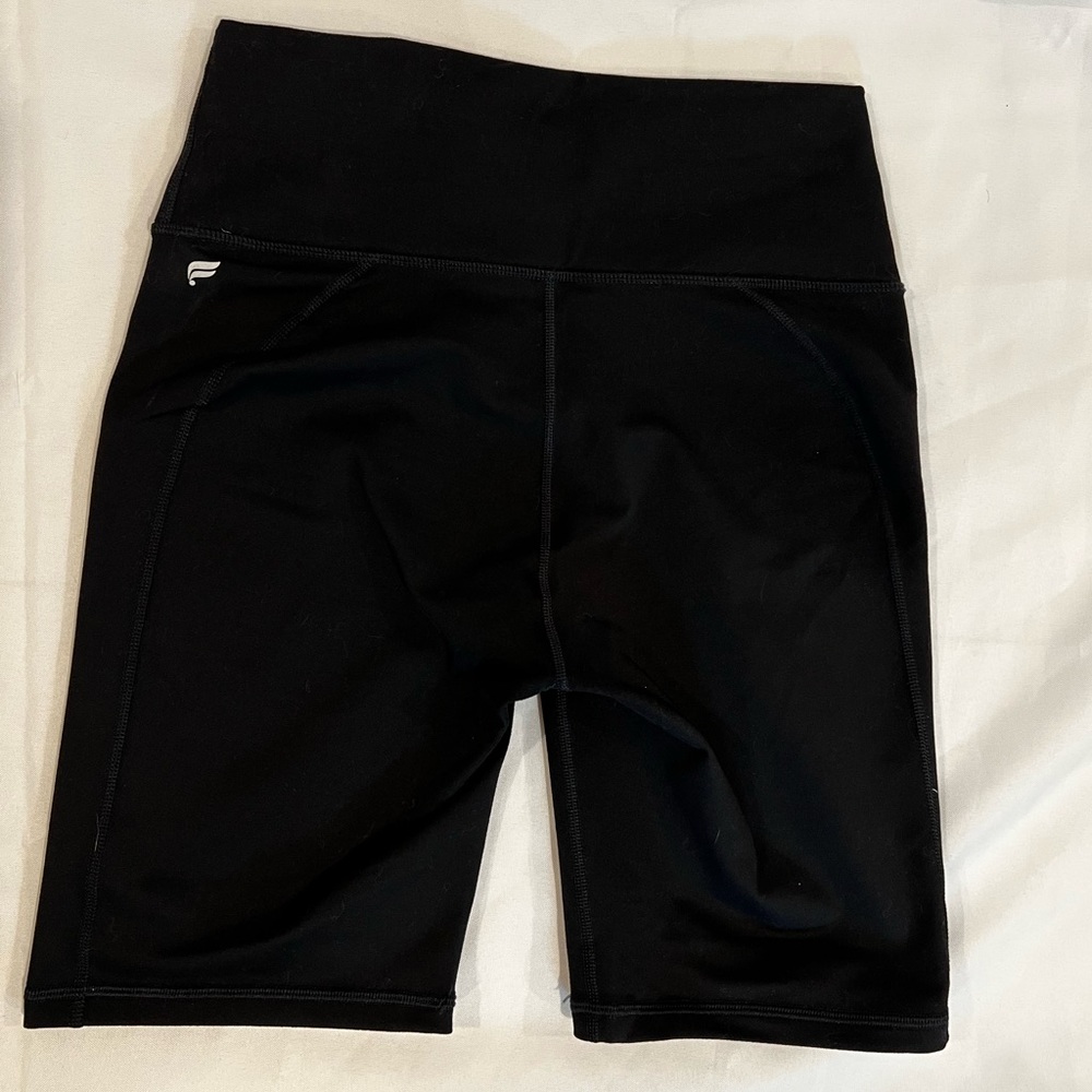 Fabletics Define PowerHold® High-Waisted 9'' Short in Size Medium